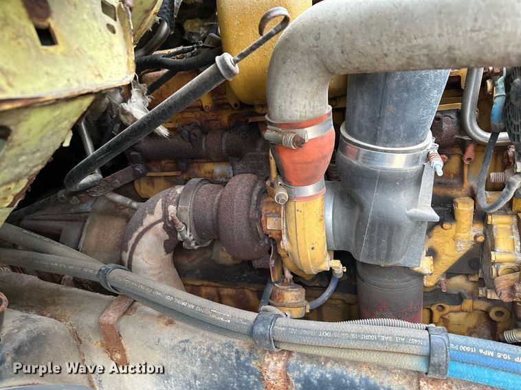 image for item LO9311 1998 Ford L8000  dump truck