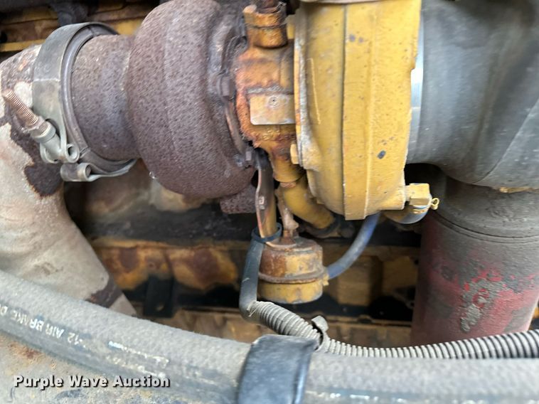 image for item LO9311 1998 Ford L8000  dump truck