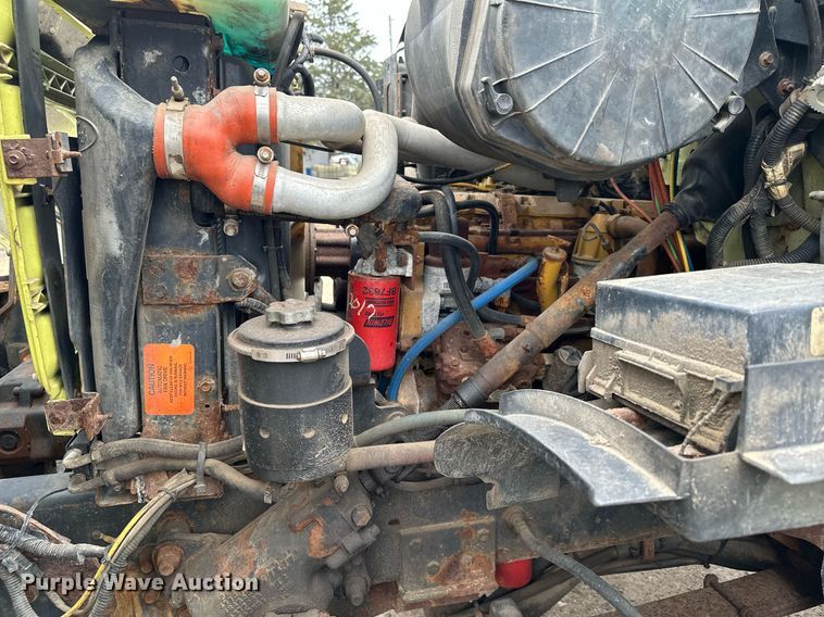 image for item LO9311 1998 Ford L8000  dump truck