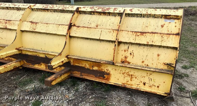 image for item LO9312 Snow Wolf  16' W snow pusher