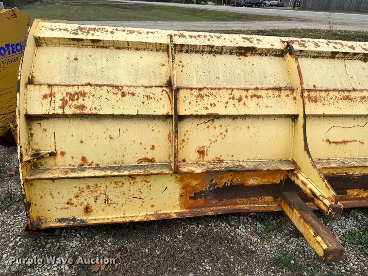 image for item LO9312 Snow Wolf  16' W snow pusher