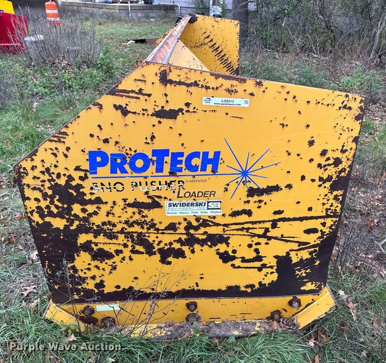 image for item LO9313 Pro-Tech  14' W snow pusher