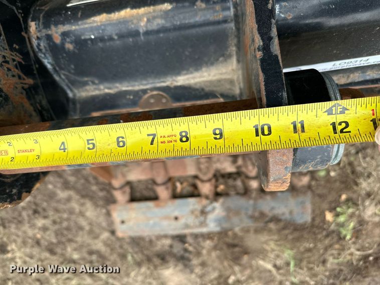 image for item LO9314 Caterpillar  29" W excavator bucket