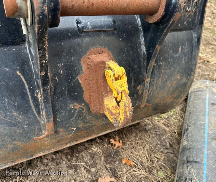 image for item LO9314 Caterpillar  29" W excavator bucket