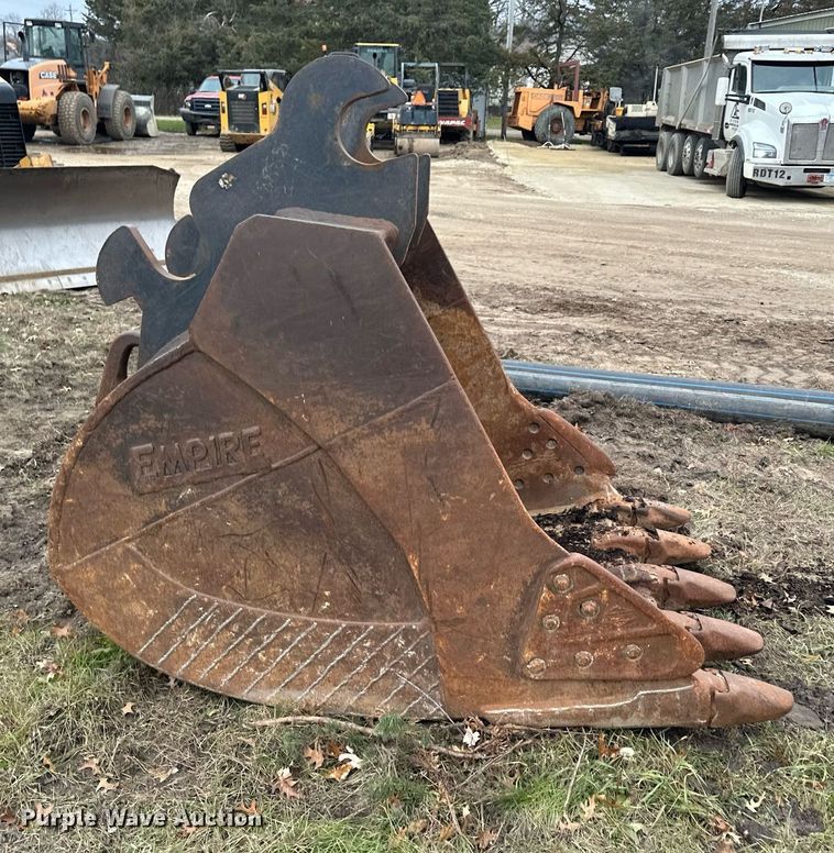 image for item LO9317 Empire JD350  53" W excavator bucket