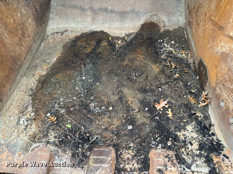 image for item LO9317 Empire JD350  53" W excavator bucket