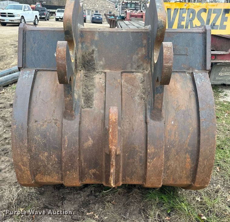 image for item LO9317 Empire JD350  53" W excavator bucket