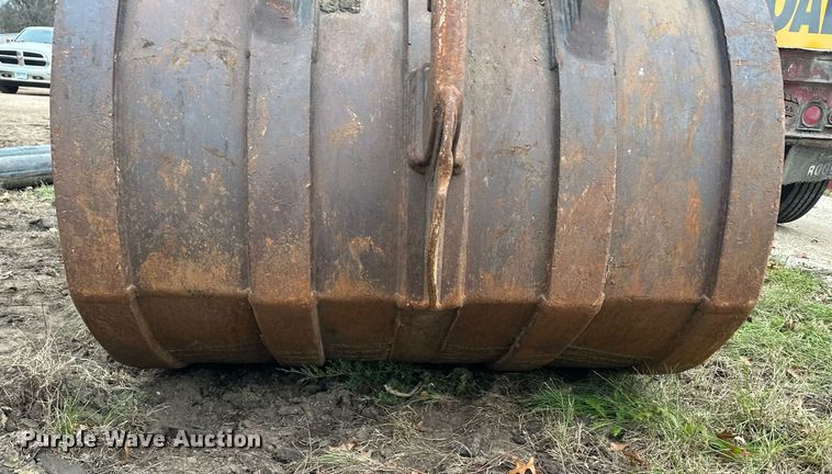 image for item LO9317 Empire JD350  53" W excavator bucket