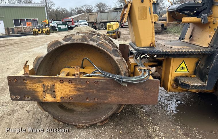 image for item LO9319 1990 Bomag BW142PDB  single drum vibratory roller