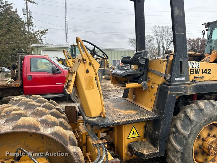 image for item LO9319 1990 Bomag BW142PDB  single drum vibratory roller