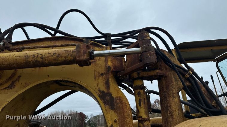 image for item LO9323 1965 Caterpillar 619C  scraper