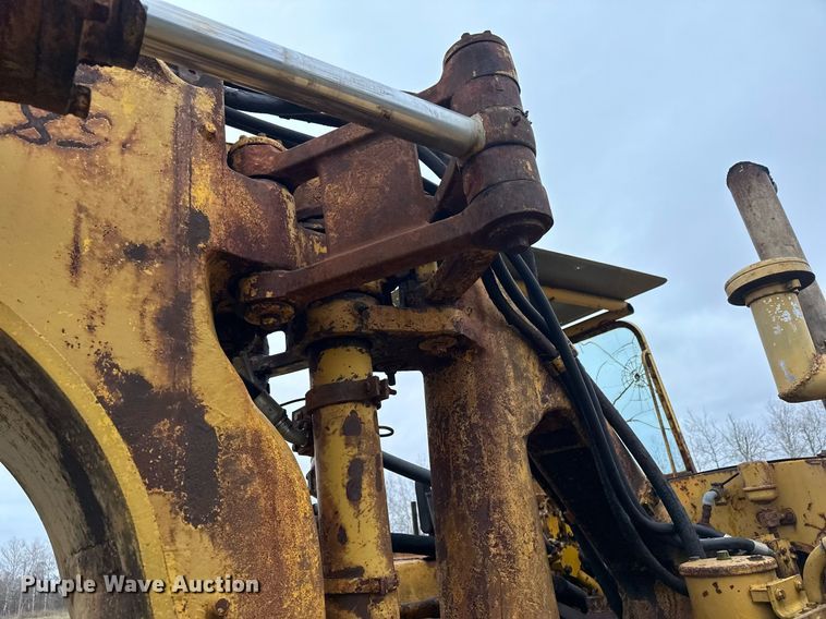 image for item LO9323 1965 Caterpillar 619C  scraper