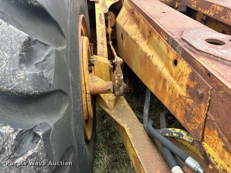 image for item LO9323 1965 Caterpillar 619C  scraper