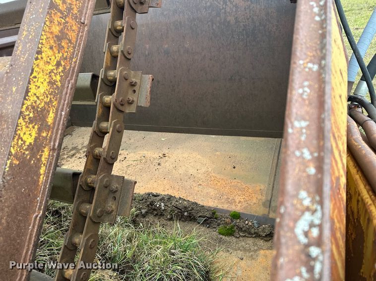 image for item LO9323 1965 Caterpillar 619C  scraper