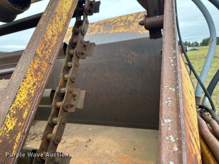 image for item LO9323 1965 Caterpillar 619C  scraper