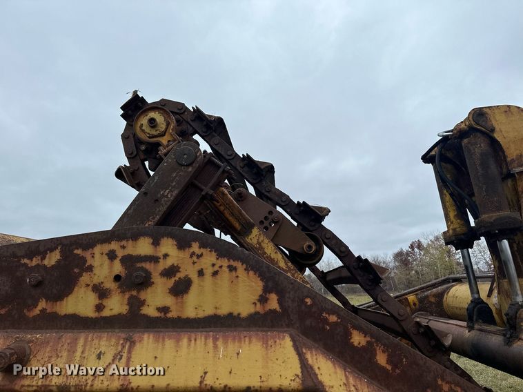 image for item LO9323 1965 Caterpillar 619C  scraper