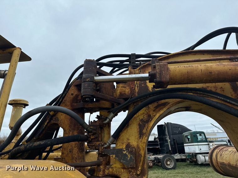 image for item LO9323 1965 Caterpillar 619C  scraper