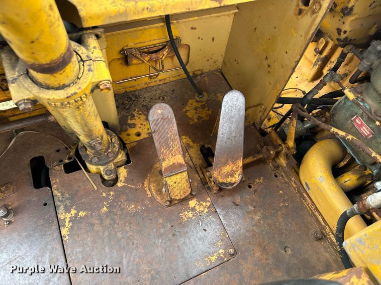 image for item LO9323 1965 Caterpillar 619C  scraper