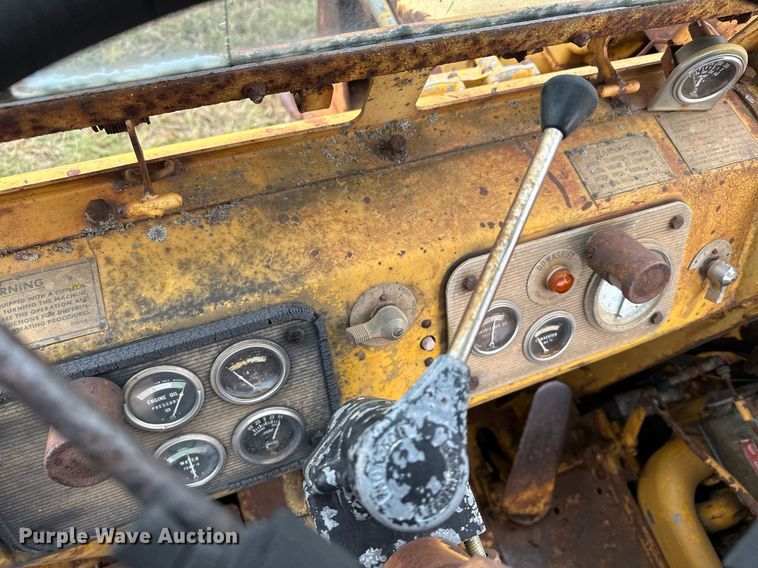 image for item LO9323 1965 Caterpillar 619C  scraper