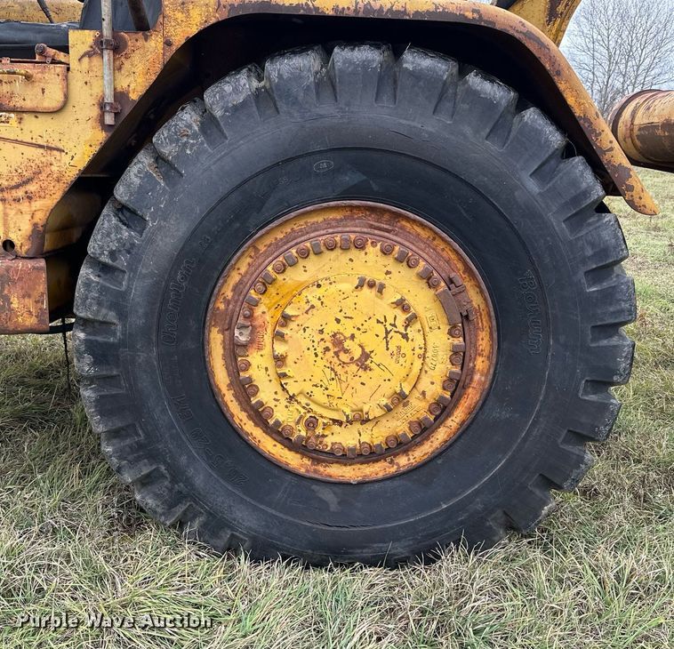 image for item LO9323 1965 Caterpillar 619C  scraper