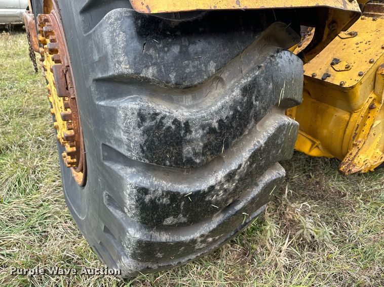 image for item LO9323 1965 Caterpillar 619C  scraper