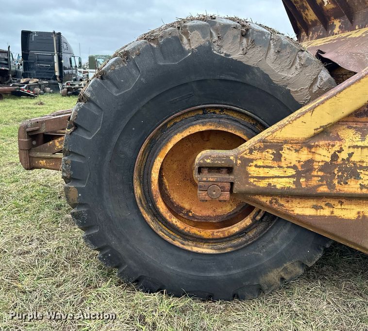 image for item LO9323 1965 Caterpillar 619C  scraper