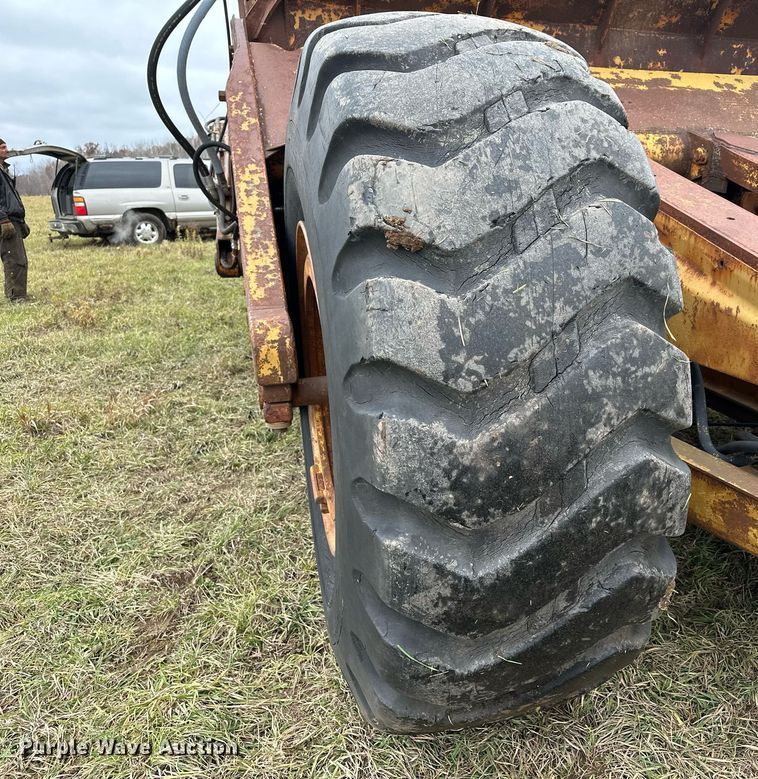 image for item LO9323 1965 Caterpillar 619C  scraper