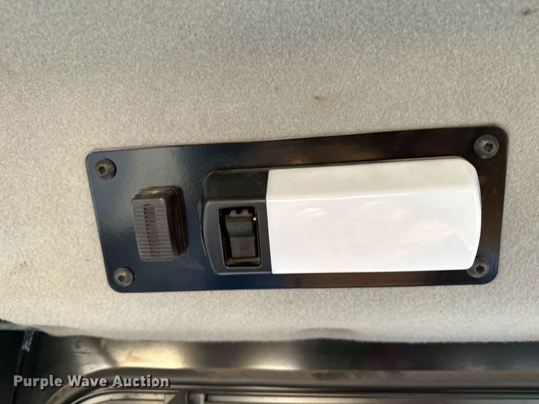 image for item LO9335 2018 Caterpillar D6T LGP  dozer