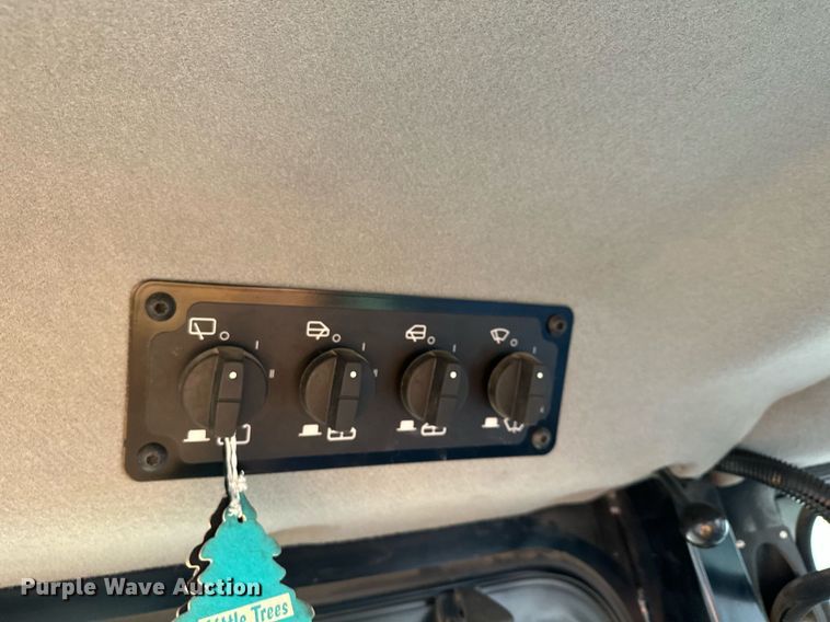 image for item LO9335 2018 Caterpillar D6T LGP  dozer