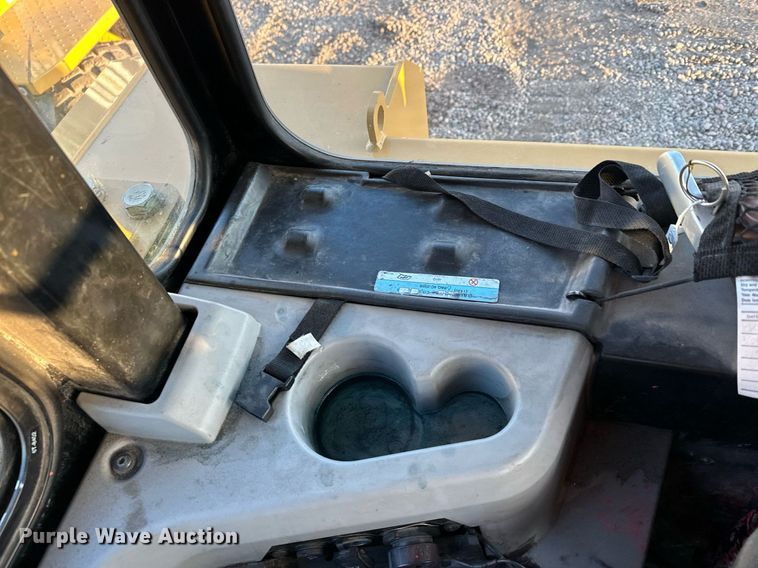 image for item LO9335 2018 Caterpillar D6T LGP  dozer