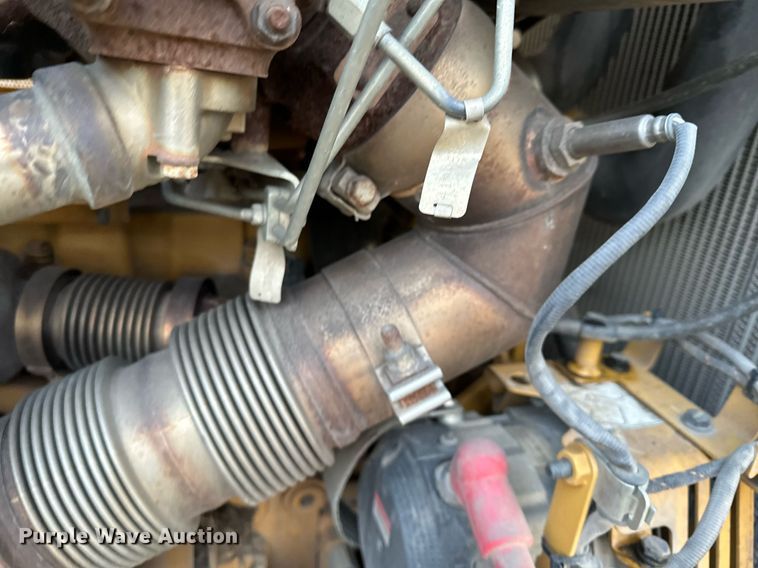 image for item LO9335 2018 Caterpillar D6T LGP  dozer