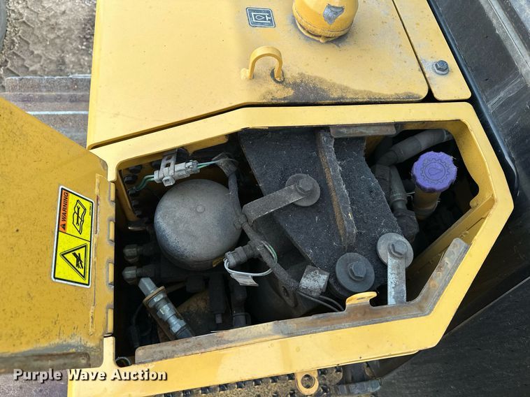 image for item LO9335 2018 Caterpillar D6T LGP  dozer