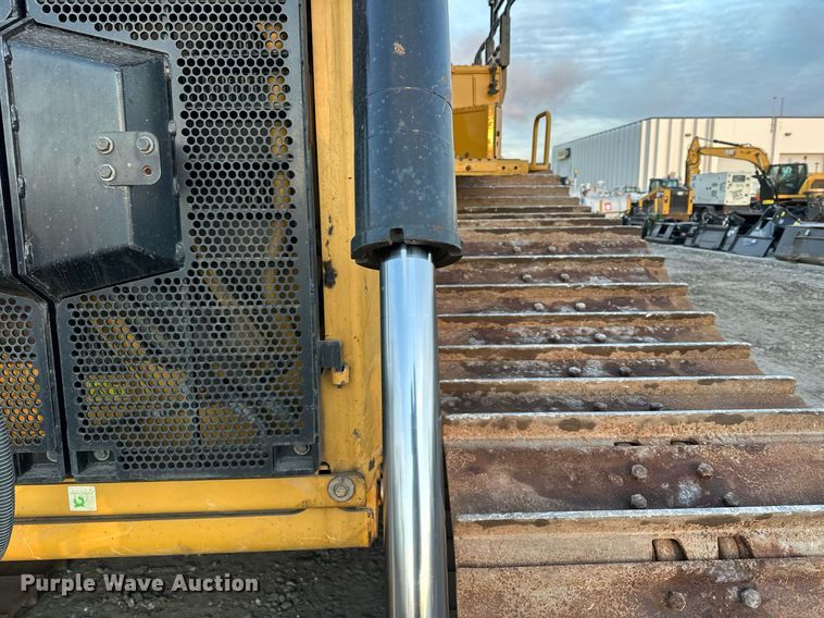 image for item LO9335 2018 Caterpillar D6T LGP  dozer