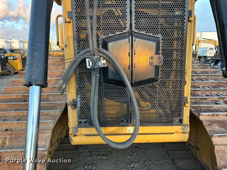 image for item LO9335 2018 Caterpillar D6T LGP  dozer