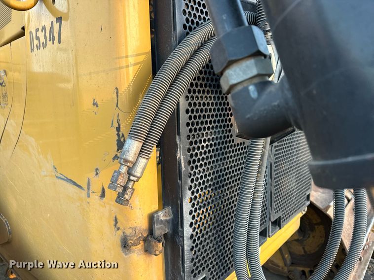image for item LO9335 2018 Caterpillar D6T LGP  dozer