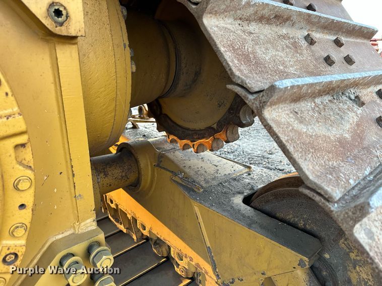 image for item LO9335 2018 Caterpillar D6T LGP  dozer