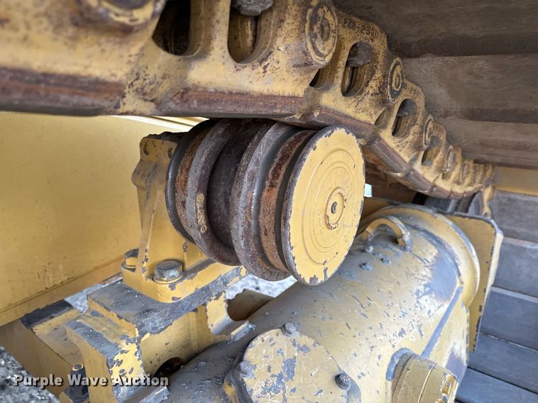 image for item LO9335 2018 Caterpillar D6T LGP  dozer