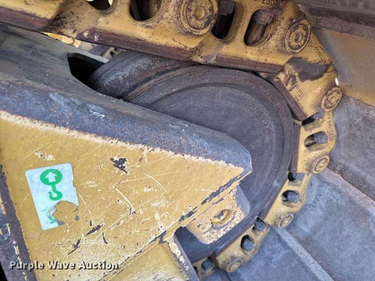 image for item LO9335 2018 Caterpillar D6T LGP  dozer