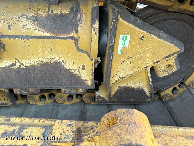 image for item LO9335 2018 Caterpillar D6T LGP  dozer