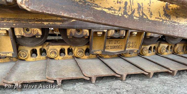 image for item LO9335 2018 Caterpillar D6T LGP  dozer
