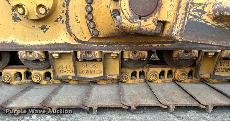 image for item LO9335 2018 Caterpillar D6T LGP  dozer