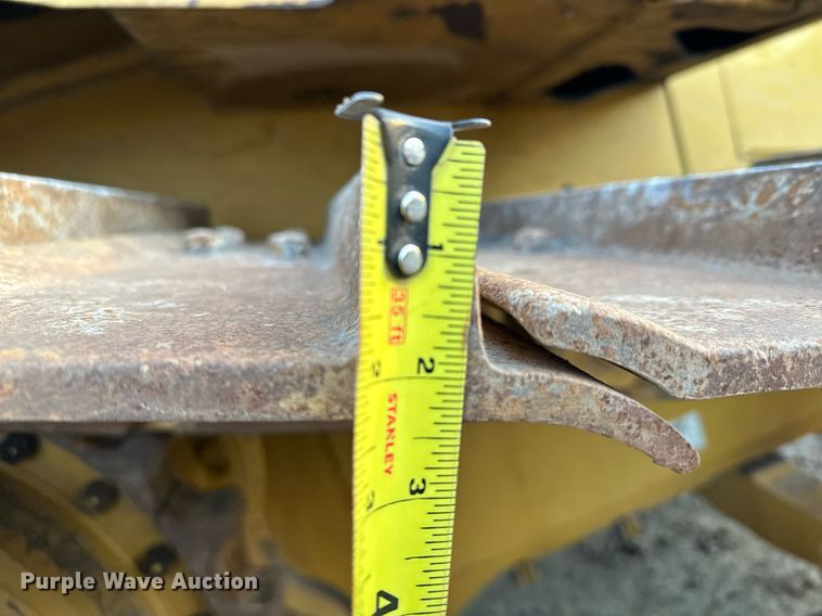 image for item LO9335 2018 Caterpillar D6T LGP  dozer