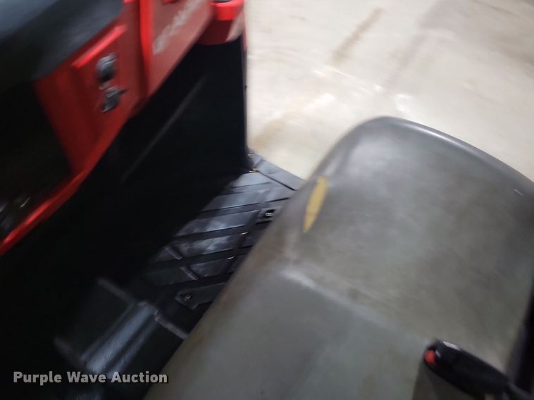 image for item LO9834 2016 Gravely Atlas JSV 3000  utility vehicle