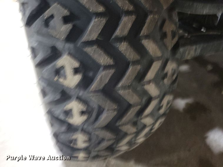 image for item LO9834 2016 Gravely Atlas JSV 3000  utility vehicle