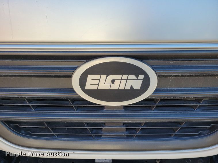 image for item LO9973 2007 Nissan UD3300  street sweeper truck