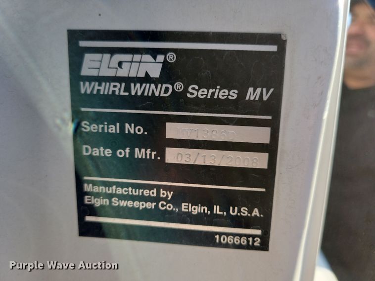 image for item LO9973 2007 Nissan UD3300  street sweeper truck