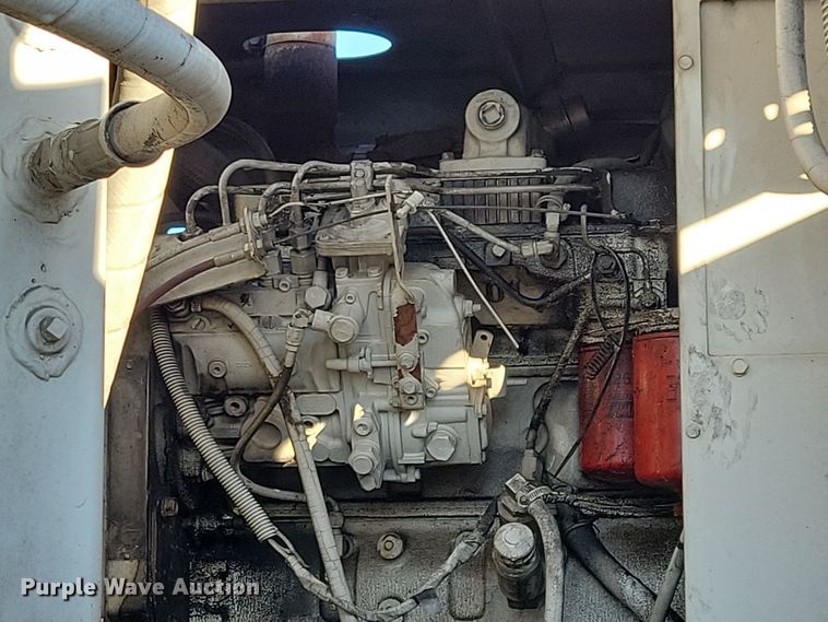 image for item LO9974 2000 International 2554  sewer jetter truck