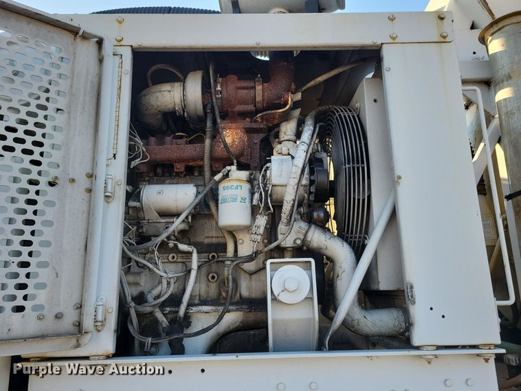 image for item LO9974 2000 International 2554  sewer jetter truck