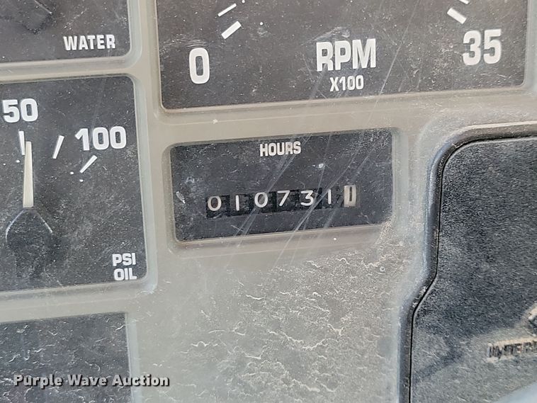 image for item LO9974 2000 International 2554  sewer jetter truck