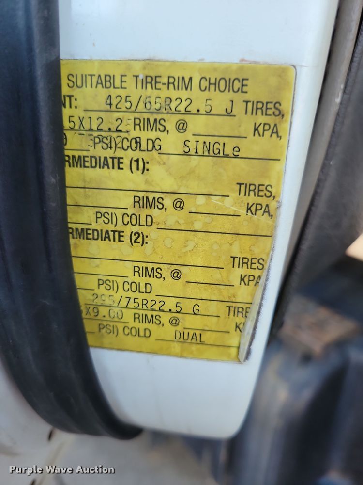 image for item LO9974 2000 International 2554  sewer jetter truck